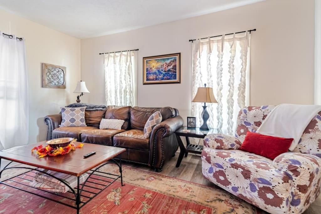 Cottage In The Falls, 2 B, 2 Bath, Fireplace Cuyahoga Falls Εξωτερικό φωτογραφία